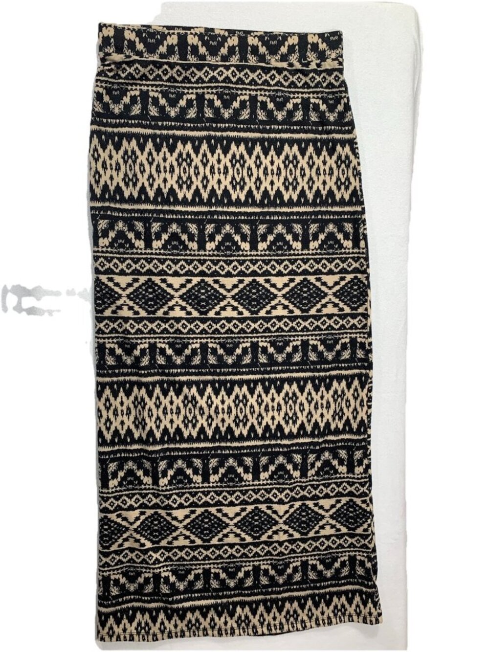 B&B Boutique Maxi Skirt Womens Small Black Tan Geometric Tribal Print Stretch